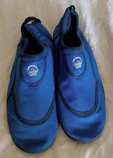 aqua shoes size 6, blue neoprene uppers, thick black rubber soles, hardly used