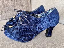 JOE BROWNS Dark Blue Velvet