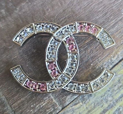Chanel coco brooch - chanel, cc