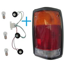 Right Rear Light with Black