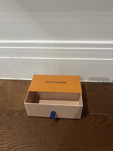 100 authentic louis vuitton - 100%,