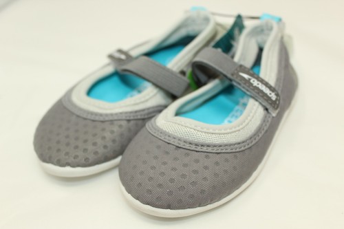 Nwt girls mary jane speedo - nwt,
