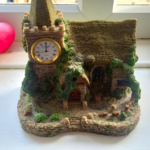 Quartz novelty resin castle - novelty,