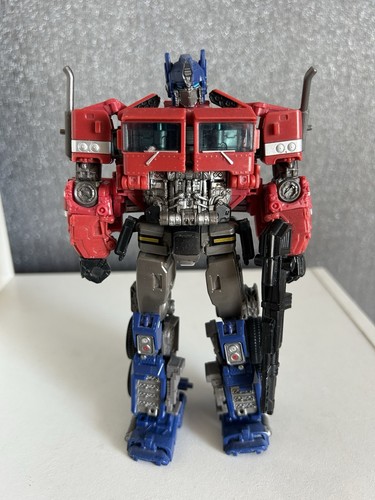 Hasbro transformers studio - hasbro,
