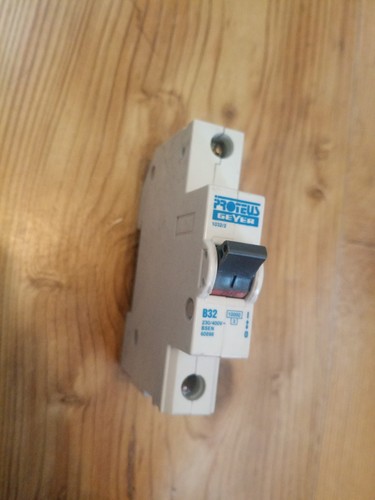 Proteus 1032 amp curve b - 1032/2, 32