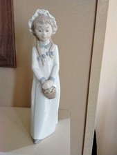 LLADRO Nao Porcelain
