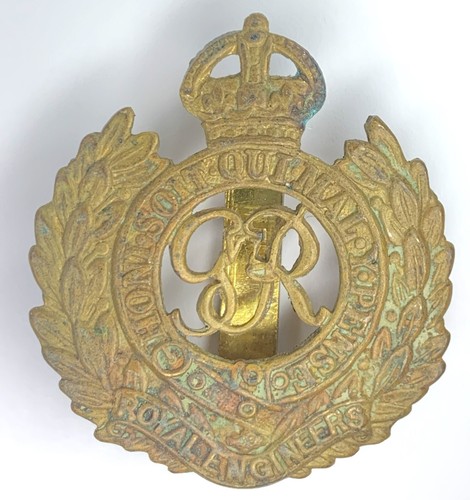 Royal engineers cap badge - royal,