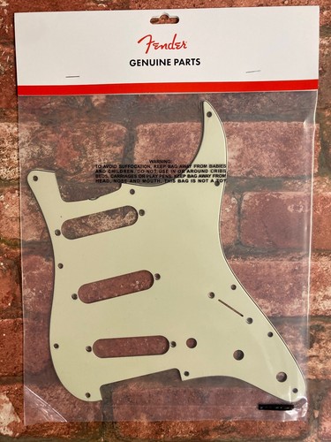 Fender mint green stratocaster - mint,
