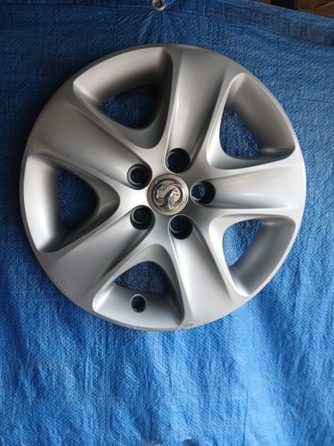 Vauxhall zafira wheel - 16",