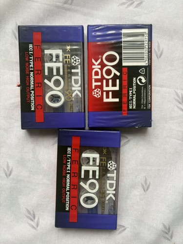 Blank audio cassette tapes - cassette,