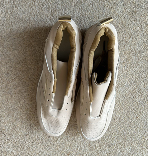 Women beige low top - women’s,