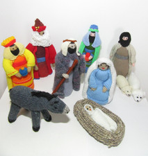 HAND KNITTED NATIVITY DOLLS TOY CHRISTMAS KNITTING 10 FIGURES DONKEY GREENHOWE