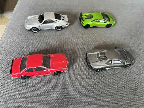 Die cast cars job lot - die,