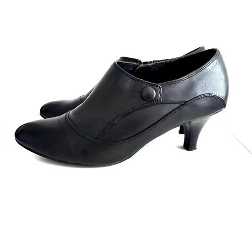 Footglove black leather vtg