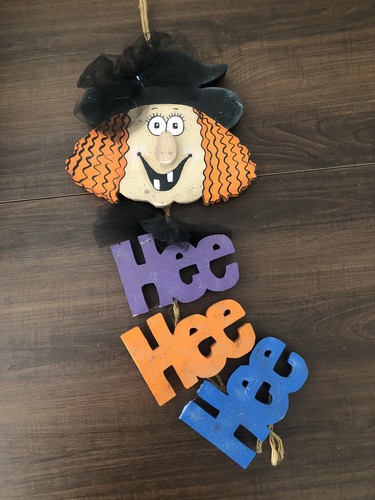 Rustic wooden hee - "hee,