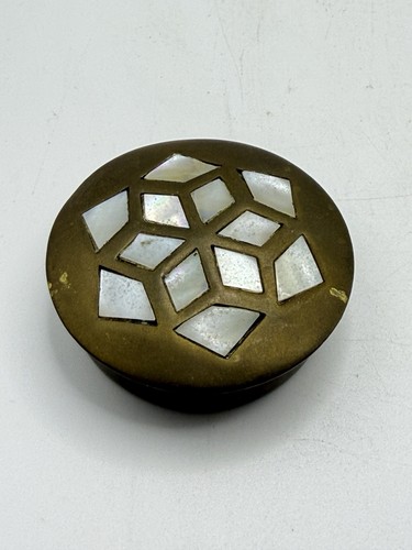 Vintage brass pill box - brass,