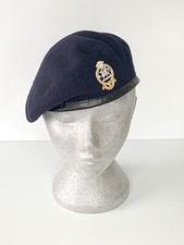 The queen regiment - regiment, beret