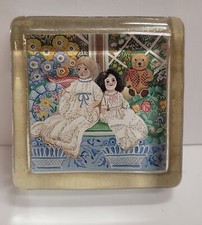 Vintage SHARON JERVIS Dolls Window Seal Paperweight Glass Made In England