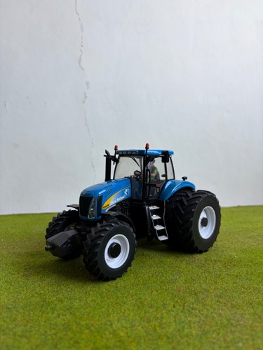 Britains new holland t8040 - new,