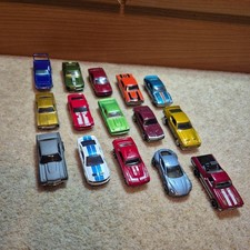Diecast Vehicles Bundle  15 Hot Wheels American Muscle,