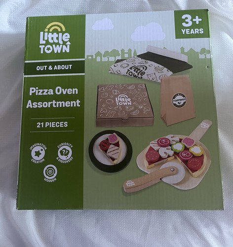 Aldi little town wooden pizza - town,