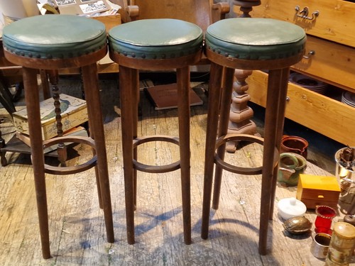 Old bar stool bentwood high
