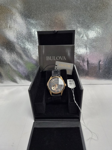 Bulova watch boxed - bulova,