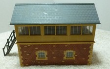 Hornby R503 Signal box - OO