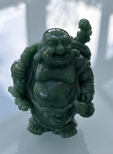 Green resin laughing - green,