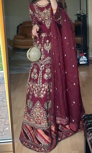 Pakistani wedding clothes used - pakistani,