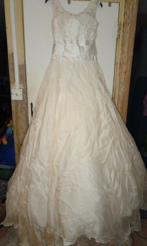 Sassi holford wedding dress - sassi,