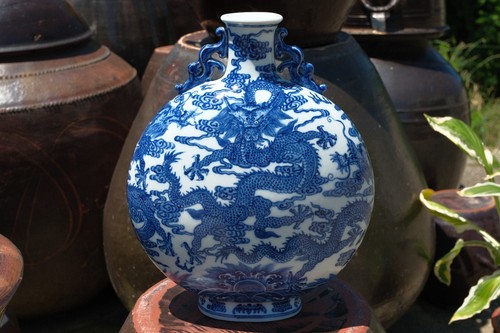 C0028 blue white porcelain - blue,