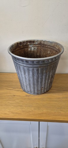 Vintage galvanised zinc metal - vintage,
