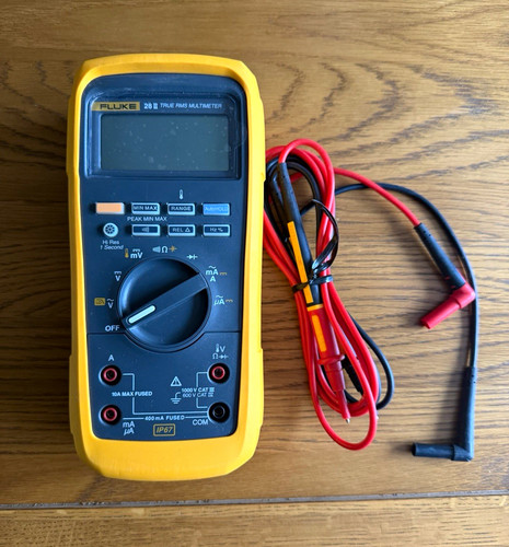 Fluke true rms - 28, ii