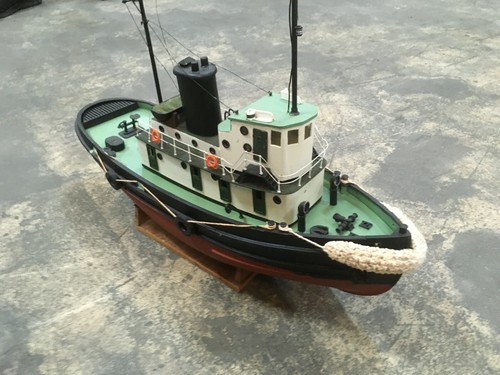 Scale model tug boat with - tug,
