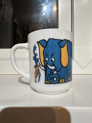 Vintage retro arcopal - retro, milk