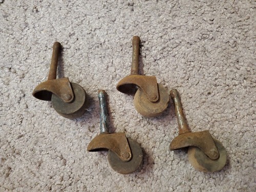 Vintage wood and metal - 4,