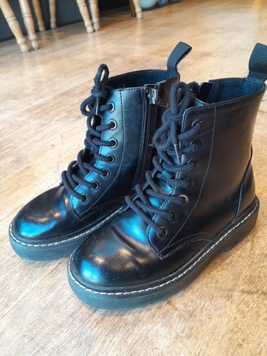 Girls black school boots - h&m,