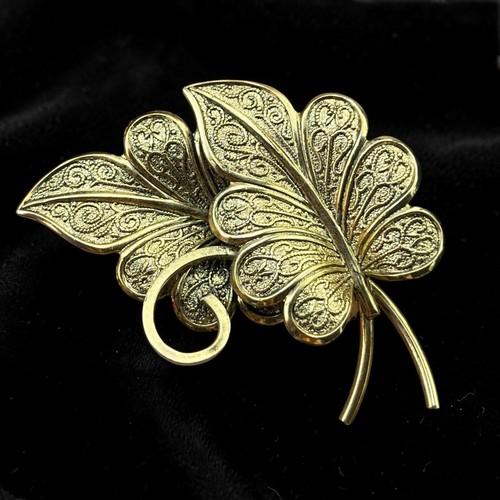 Vintage ivy leaf - leaf, brooch