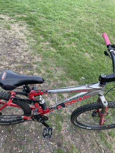 Giant nrs mountain bike full - nrs,