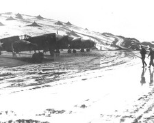 P-40 AIRCRAFT WITH PERSONNEL