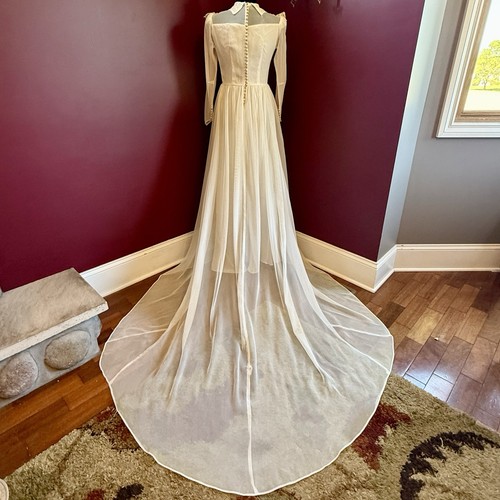 Vtg 40s 50s - ruffle, ivory
