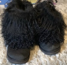 UGG curly Fur Sheepskin Boots  Black  Size 6