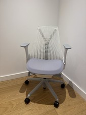 Herman Miller Sayl White