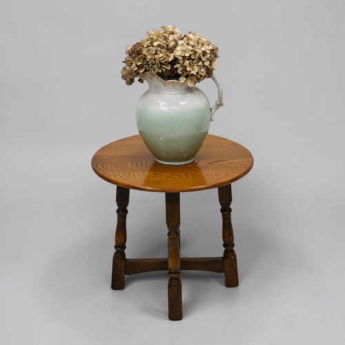 Old charm style - old, side