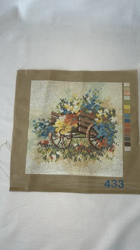 Printed tapestry canvas flower - printed,