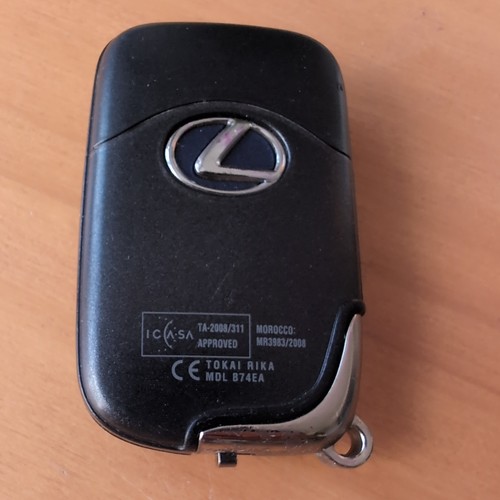 Lexus 200h genuine - lexus, smart