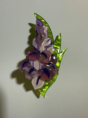 Lovers lane brooch - lovers',