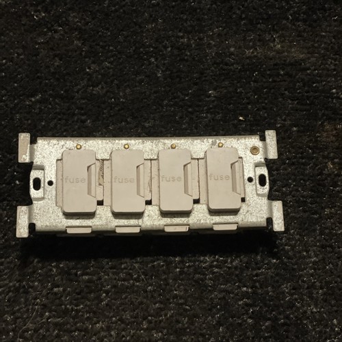 Volex grid switches fused - switches,