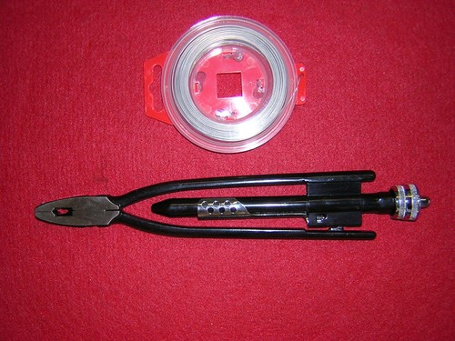 Pliers with lock wire - lock, in